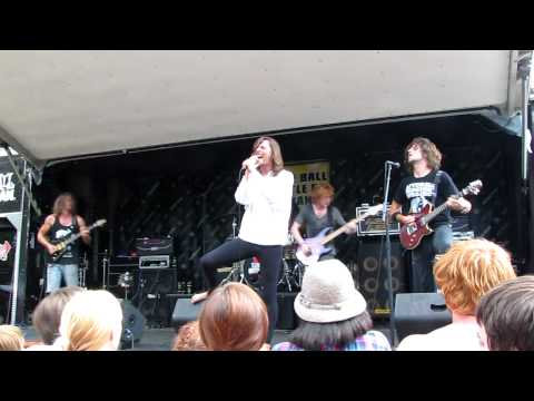 Closure In Moscow - Sweet#hart (Live @ Warped 7/22/10)