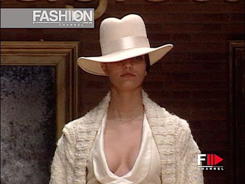 LAURA BIAGIOTTI Fall 2005/2006 Milan - Fashion Channel