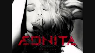 Ednita Nazario (DESNUDA)