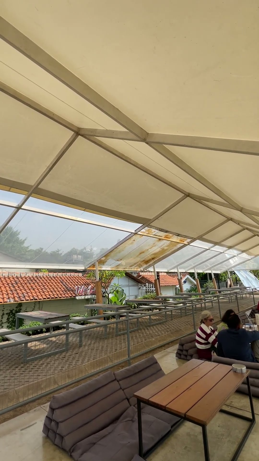 Tempat nongkrong seru di Bandung? Kamu harus banget coba! ☕😍