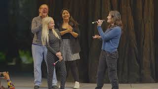 Idina Menzel &amp; Kristin Chenoweth sing "For Good" for BCEFA at Redwood