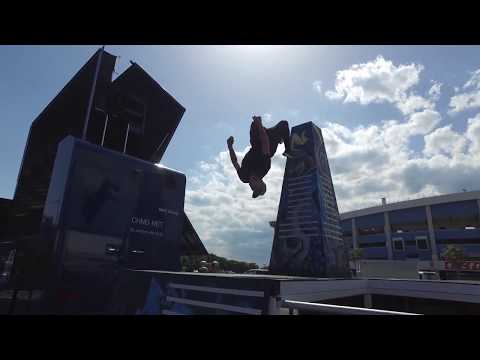 download lagu mp3 mp4 Monster Pk, download lagu Monster Pk gratis, unduh video klip Monster Pk