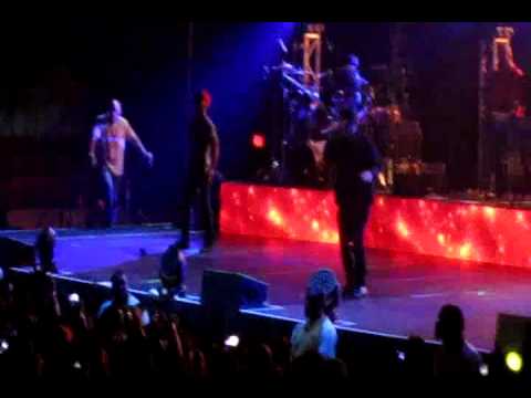 Kid Cudi - MANIAC (feat. Cage) (live)