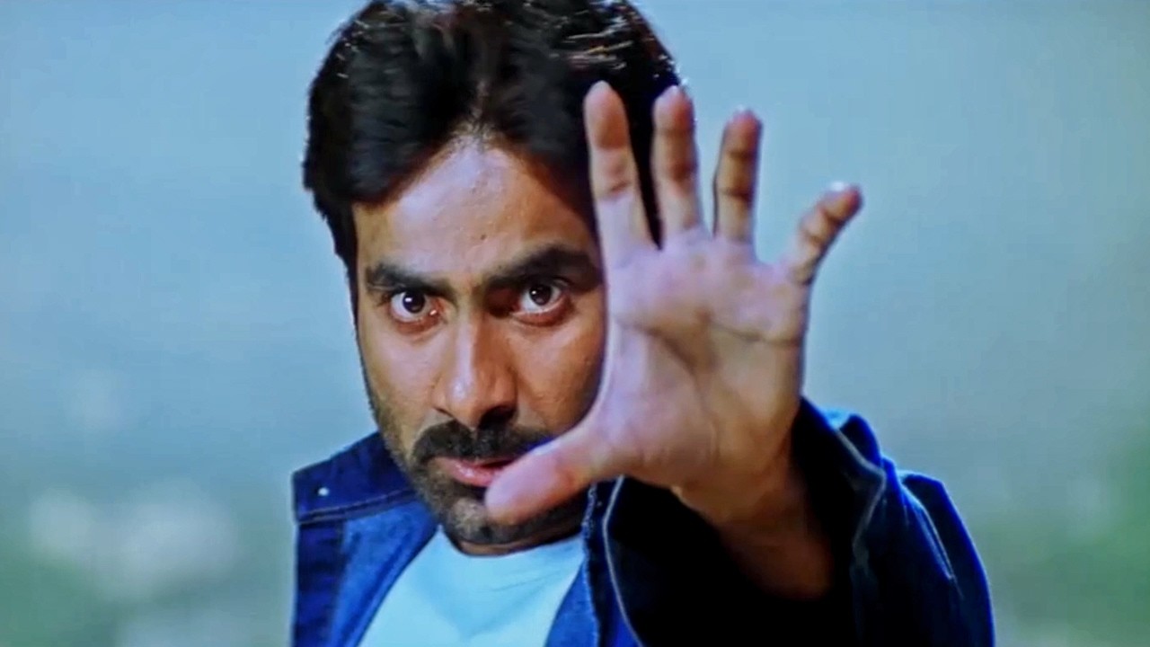 रवि तेजा ने गुंडो को भगा भागा के मारा | Bhadra Movie Action Scene | Ravi Teja Acti