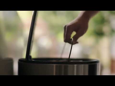 Joseph Joseph Arc Trash Bin - Small – MoMA Design Store