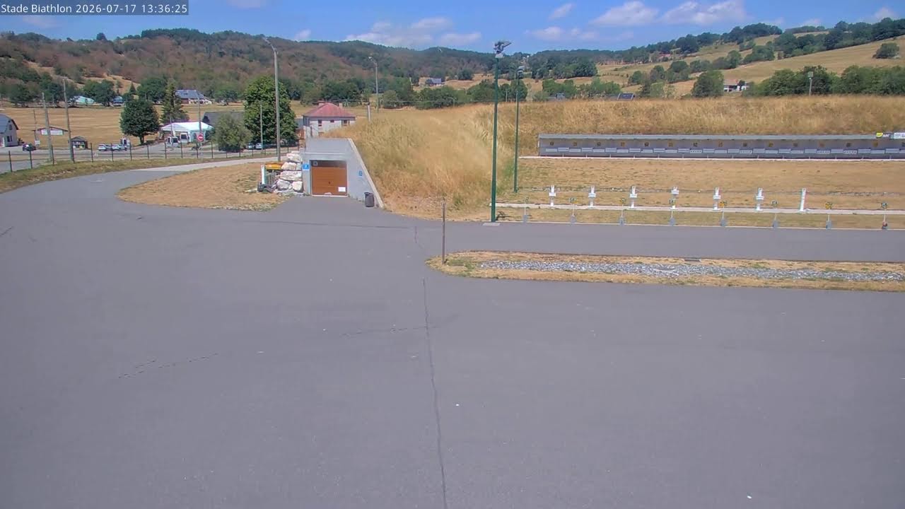 Live webcam view of Estadio de Biatlón del Plateau du Retord