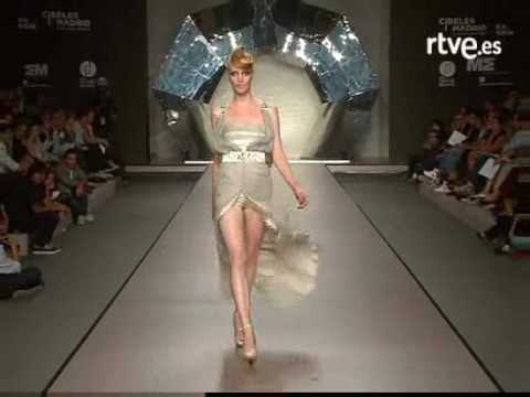 Desfile de Ana Locking en Cibeles 2008