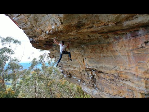 Justin Gormly on 'Booby Trap' (30), Barden's Lookout 2022. Blue Mountains Rock Climbing