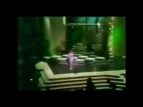 Anne Murray - Broken Hearted Me