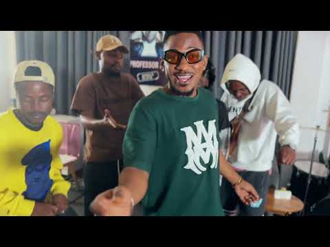 luuvany ft Viongozi - Usinimiss (Studio Vibe Version)