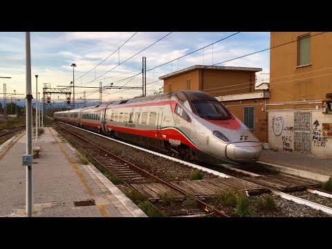 Treno AV Frecciargento 8512 “Sibari-Bolzano” in transito presso il PM “Montalto-Rose”