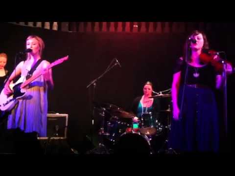 Hannah Curwood and the Good Girls - Only Wanna Be