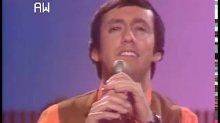 Ray Stevens - &quot;Everything Is Beautiful&quot; (Live On The Ray Stevens Show, 1970)