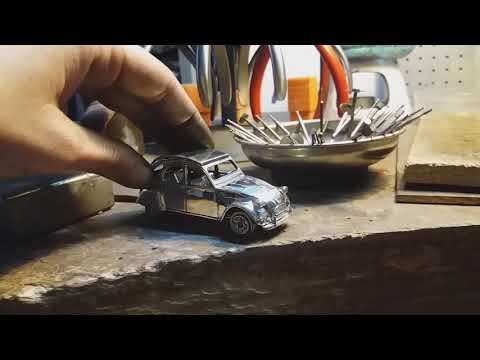 Silver 2cv in 1:64 scale