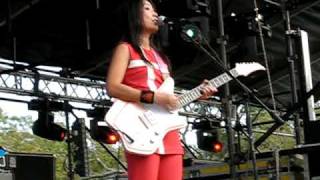 Shonen Knife - Riding On The Rocket