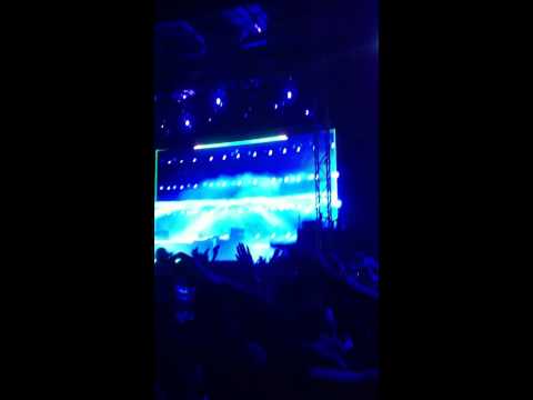 EDC Chiacgo 2013 - Hardwell - numb(Linkin Park) vs animals