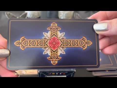 The Pictorial Key Tarot Cards-Close Up Review-Also Great For Beginners!