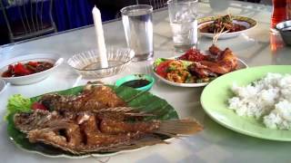 preview picture of video 'Kuliner Ikan Bakar'