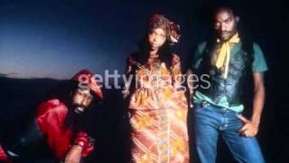 Black Uhuru - Mondays