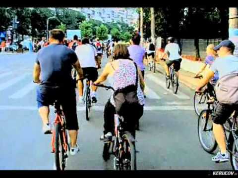 KERUCOV .ro: Masa Critica Bucuresti, 29 iulie 2011