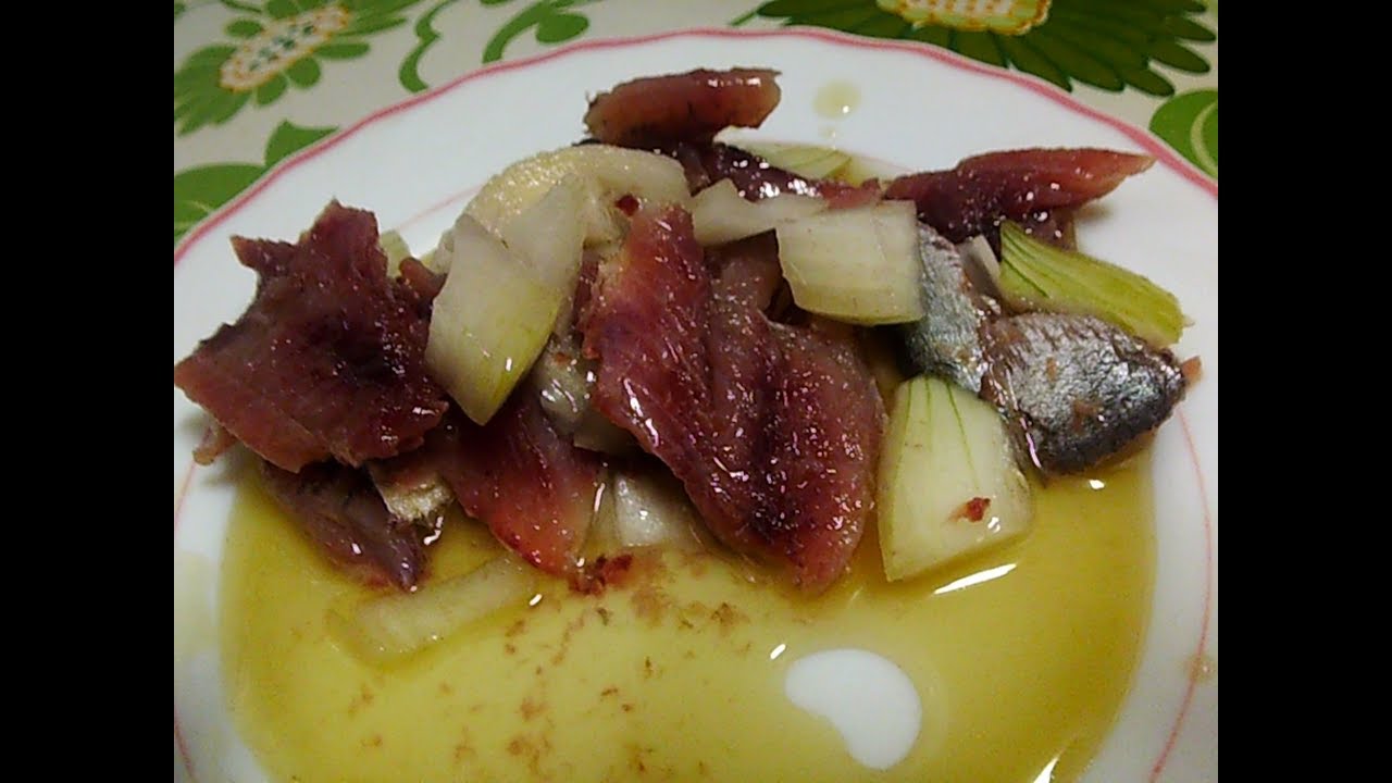 Watch Como pelar sardinas arenque y aliñarlas Now Como pelar sardinas arenque y aliñarlas