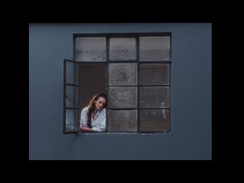 Amigo de un amigo (visualizer)