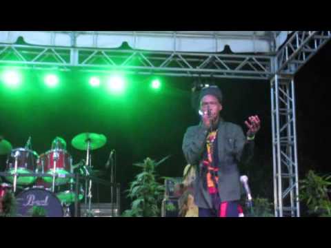 Abba shanty and Jalifa Stepping High - Negril Jamaica 2015 LIVE