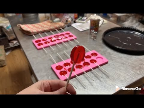 How to make lollipops at home