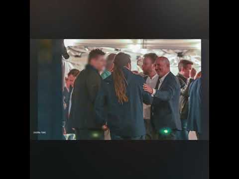 Granda! Politycy balują na imprezie u znanego dziennikarza zamiast pracować w Sejmie! | FAKT.PL