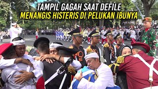 Download lagu SISWA SEKOLAH KEBANGSAAN TAMPIL GAGAH SAAT DEFILE | MENANGIS HISTERIS DI PELUKAN IBUNYA mp3 Download lagu SISWA SEKOLAH KEBANGSAAN TAMPIL GAGAH SAAT DEFILE | MENANGIS HISTERIS DI PELUKAN IBUNYA mp3