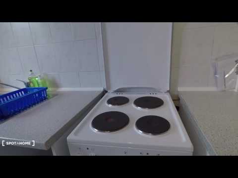 Rooms for rent in modern 2-bedroom apartment in Lichterfelde - Spotahome (ref 124389)