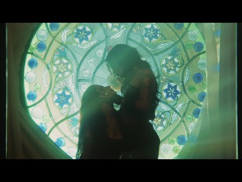 DAY LIMNS - VERMELHO FAROL (Clipe Oficial)