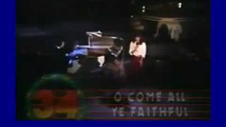 Donna Summer &amp; Marilyn McCoo -  &quot;O Come All Ye Faithfull&quot;