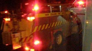 preview picture of video 'NZ Fire Service On Scene, Royal Road, 16 Sept 09'