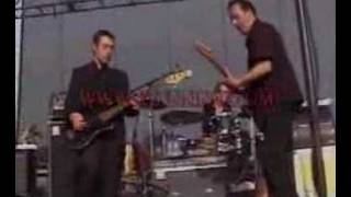 Joe Strummer &amp; The Mescaleros &quot;pressure Drop&quot; live Hootnany