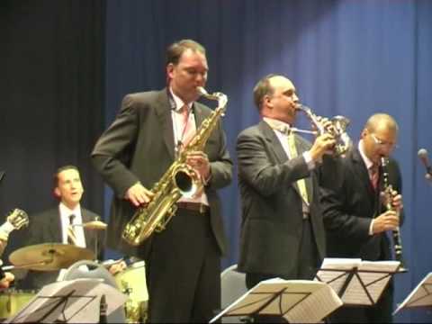 Engelbert Wrobel's Swing Society plays 'Panama'