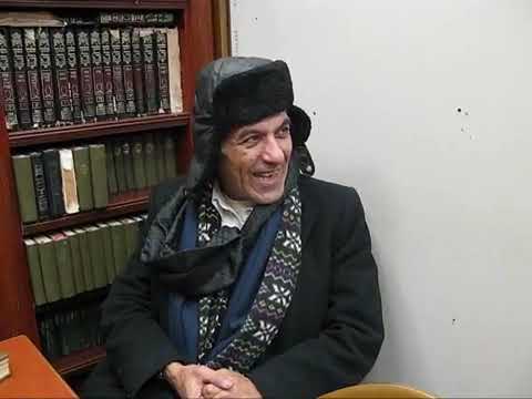 R’ Amram Mizrachi a”h, revealing remarkable brilliance as he reviews Chumash by heart.