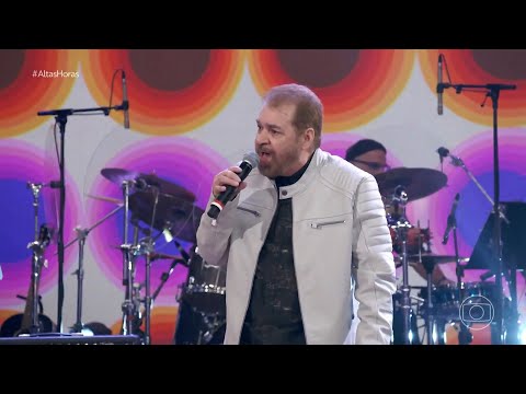 Peninha canta "Sonhos" no Altas Horas