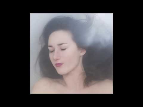 Justyna Kuśmierczyk - Respire (feat. ZEUS)