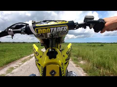 how to wheelie a 2 stroke dirt bike