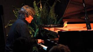 CHANO DOMINGUEZ, "Gracias a la vida"