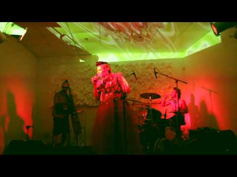 Kama Kamila + Cut'n'Bass @ Cat & Dog, Tel Aviv 2013