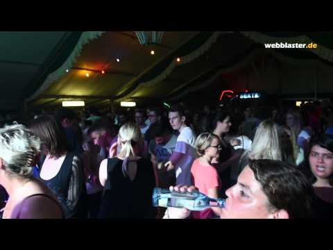 2015-06-05_DSC_0258 Sidewalk (Kirmes) - Zingsheim