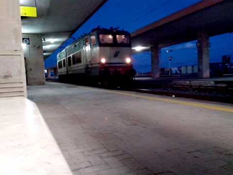 E656 059 + Aln.668 serie 3000 presso Catania C.le