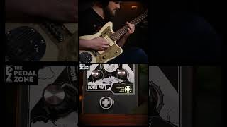 Video thumbnail for Muff-like Fuzz with a Bite @INTENSIVECAREAUDIO Death Muff #fuzz #distortion #guitar #thepedalzone by The Pedal Zone