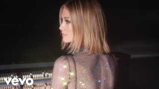 Delta Goodrem - River (Official Video)