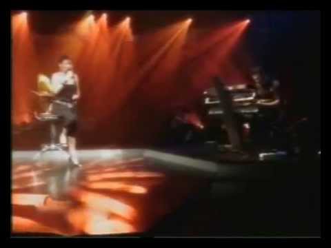 Zeynep - Kurşuni Renkler / Canlı