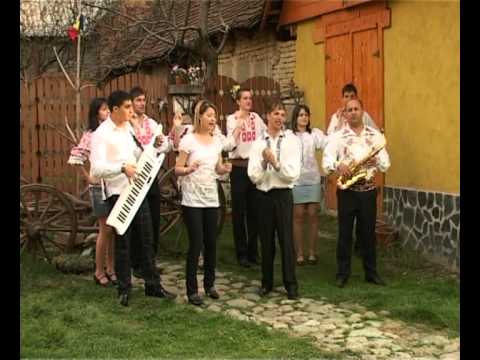 Alex de la Orăștie și Laura-Sus române,sus