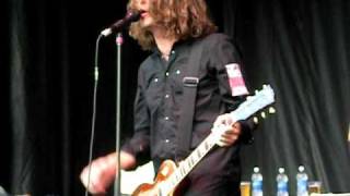 King For A Day - Caroline&#39;s Spine (live)