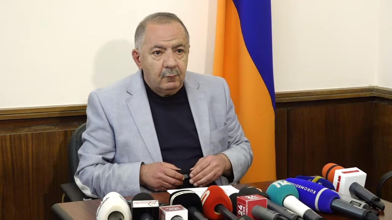 #Ուղիղ. Աղվան Վարդանյանի ճեպազրույցը